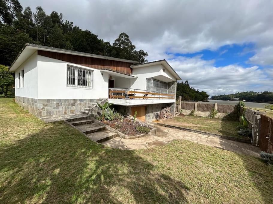 O Pedrido Beach House Bergondo Kültér fotó